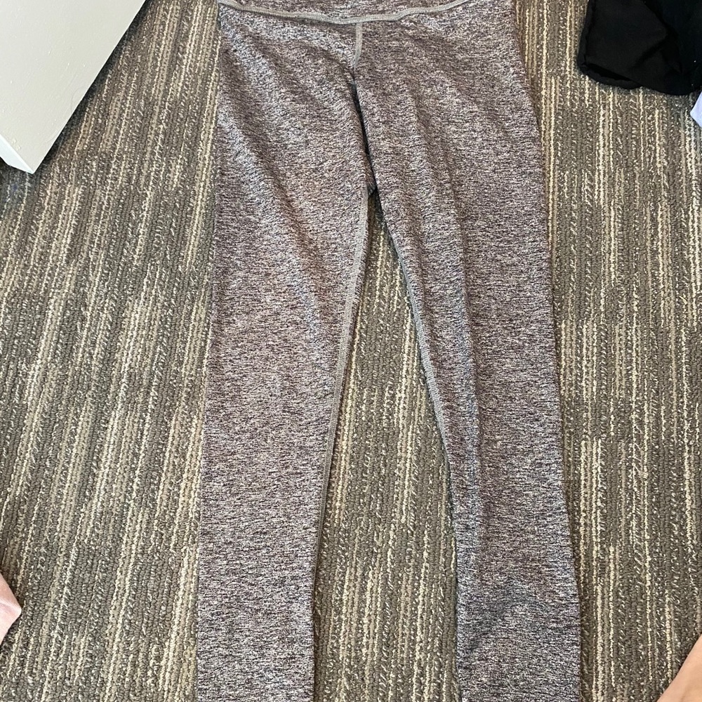gray leggings